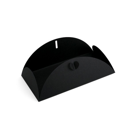 Чёрный конверт с застежкой в форме сердца