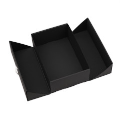 Divdurvju melna kaste ar zelta lenti | 220x150x85 mm | Superbox