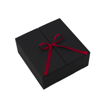 Square black double door box with burgundy ribbon, 220x220x90 mm