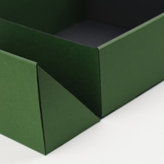 Square green double door box with a ribbon, 220x220x90 mm