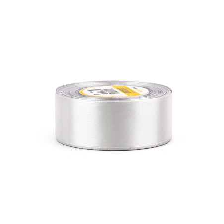 Sudraba satīna lente – spīdīga, 38 mm plata, 32 m ruļļos