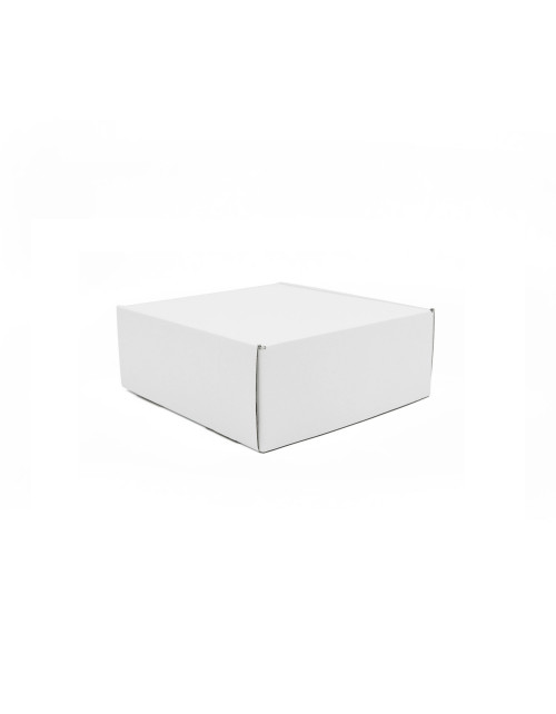 Balta kvadrātveida kaste bez loga