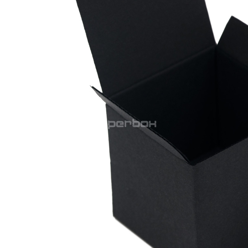 Чёрная коробка-куб для упаковки сувениров Чёрная коробка-куб для упаковки сувениров