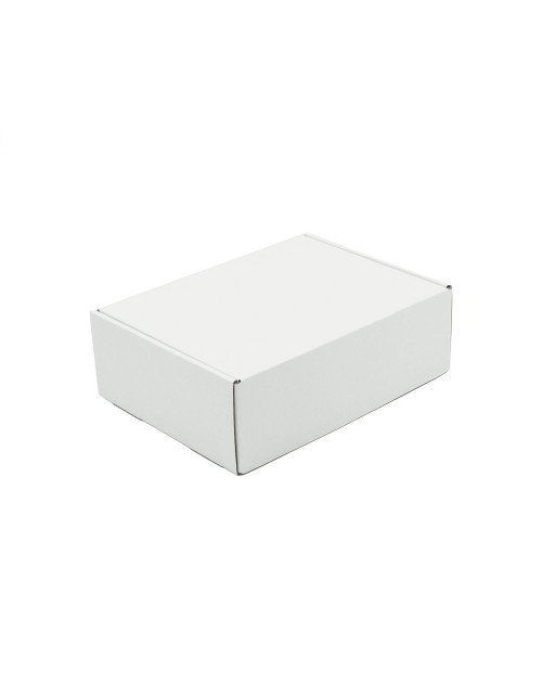 Balta A5 formāta kaste