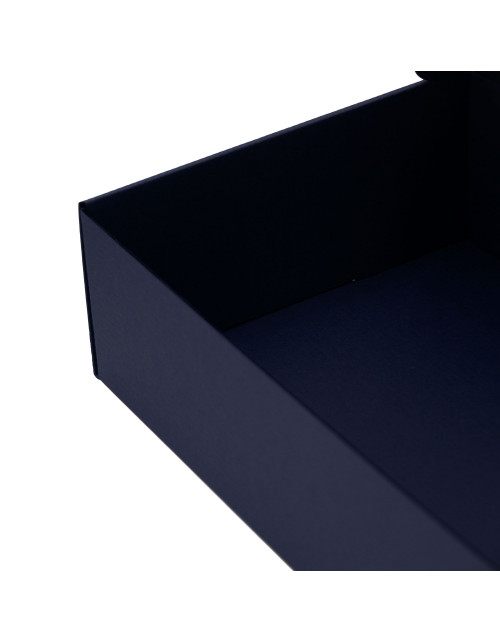 Paplašināta melna dāvanu kaste ar skaidru logu