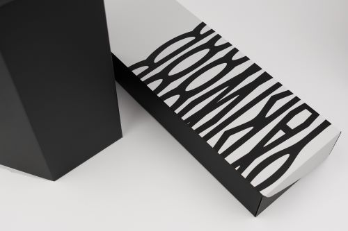 Packaging with matte lamination Boxes with light-absorbing, luxury matte surface